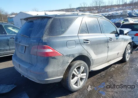 2015 Mercedes-Benz Ml 350 4Matic z USA, uszkodzony, nr VIN 4JGDA5HB3FA494953